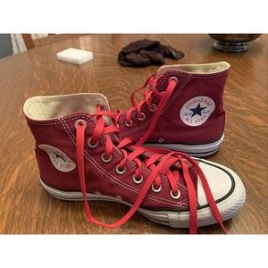 Converse All Star High Top Chuck Taylor Women’s 7 Men’s 5 Maroon.